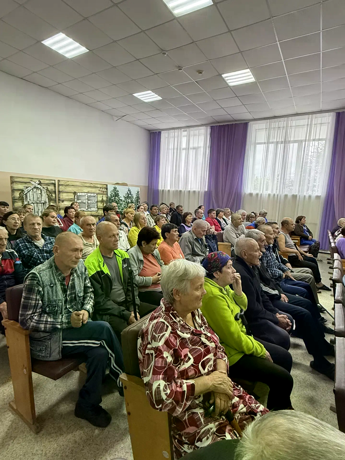  В ДАЛМАТОВСКОМ ДОМЕ-ИНТЕРНАТЕ ДЛЯ ПРЕСТАРЕЛЫХ И ИНВАЛИДОВ ПРОШЛА ТОРЖЕСТВЕННАЯ ЦЕРЕМОНИЯ ВРУЧЕНИЯ МАТЕРИ НАГРАД СЫНА, УЧАСТНИКА СПЕЦИАЛЬНОЙ ВОЕННОЙ ОПЕРАЦИИ ⁣